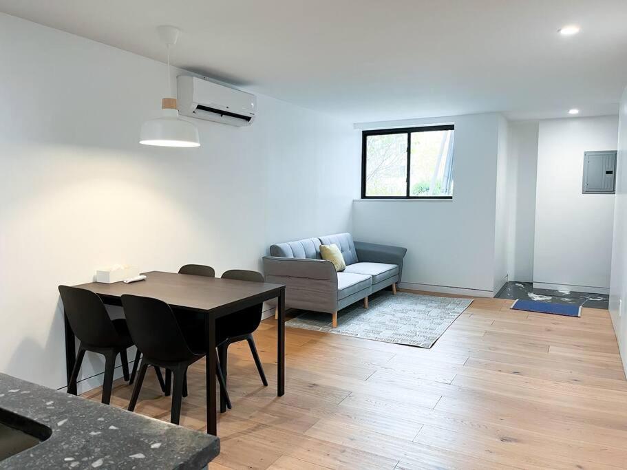 New Cozy Modern Minimalist In Brooklyn At Rem-casa Apartamento Nueva York